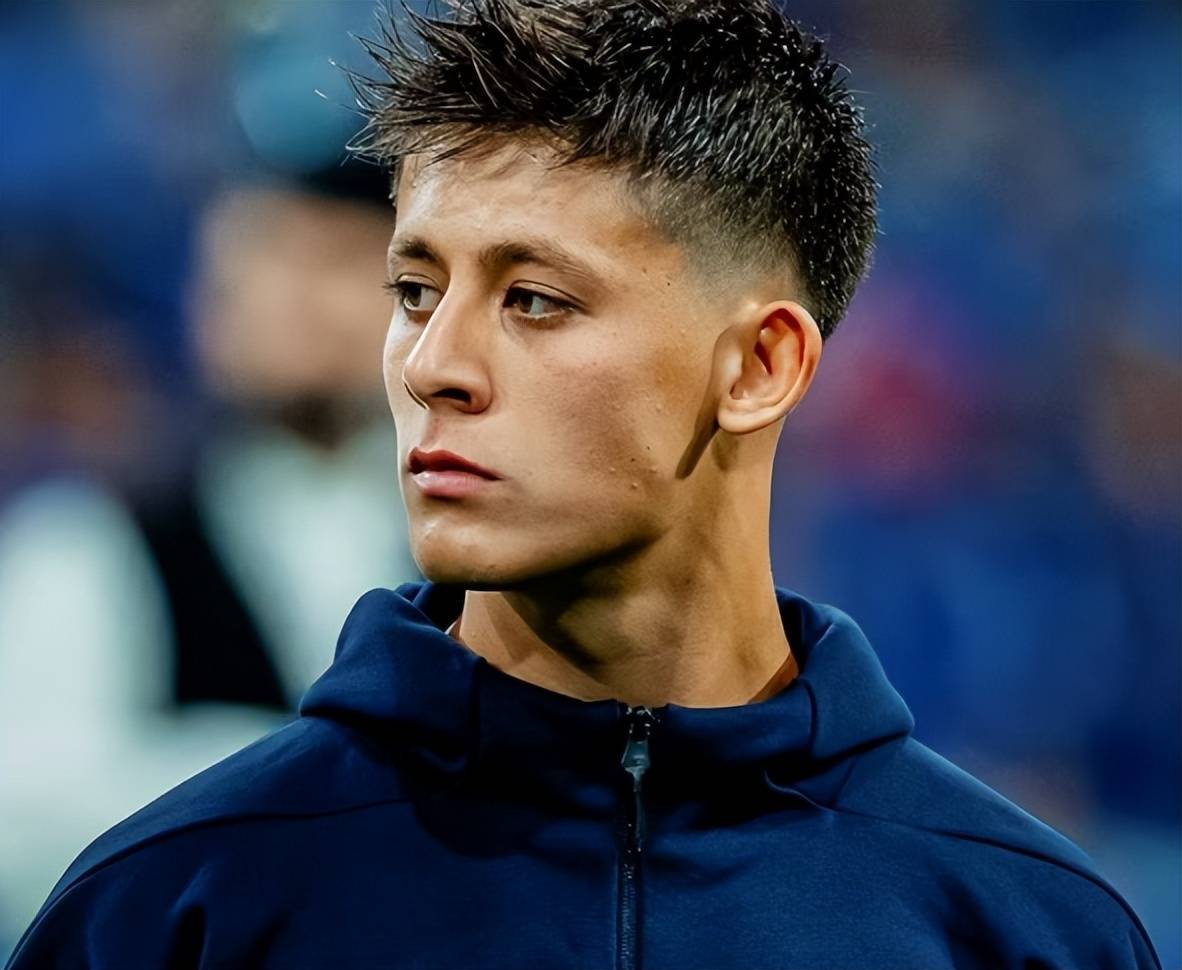 比利亚雷亚尔清晨防线松动，志在NBA总决赛名次提升，目标明确，赛季目标并未改变的简单介绍