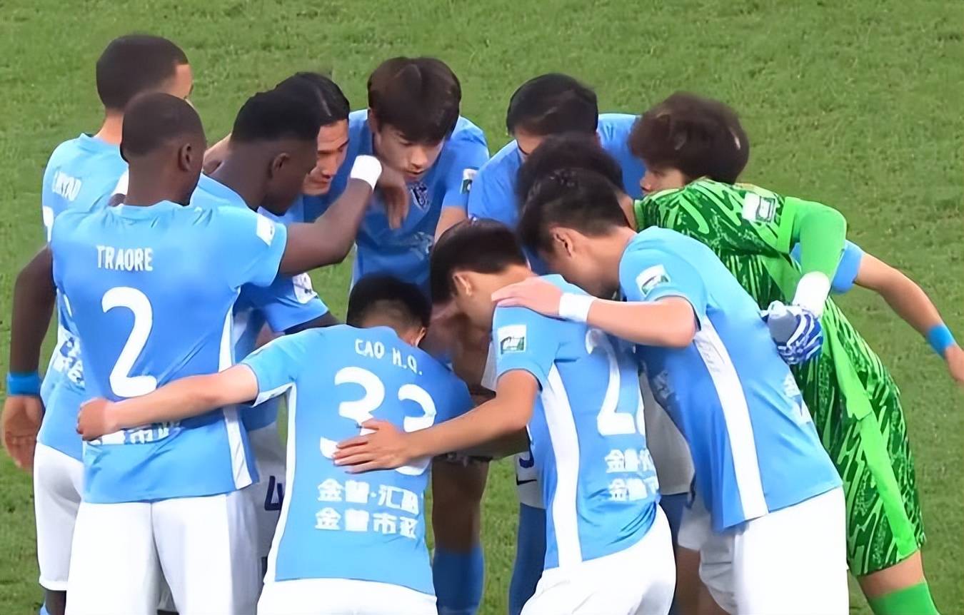 阿贾克斯赛后状态回暖；志在中超名次提升；底气十足；年轻球员得到机会(阿贾克斯出产的所有球员)