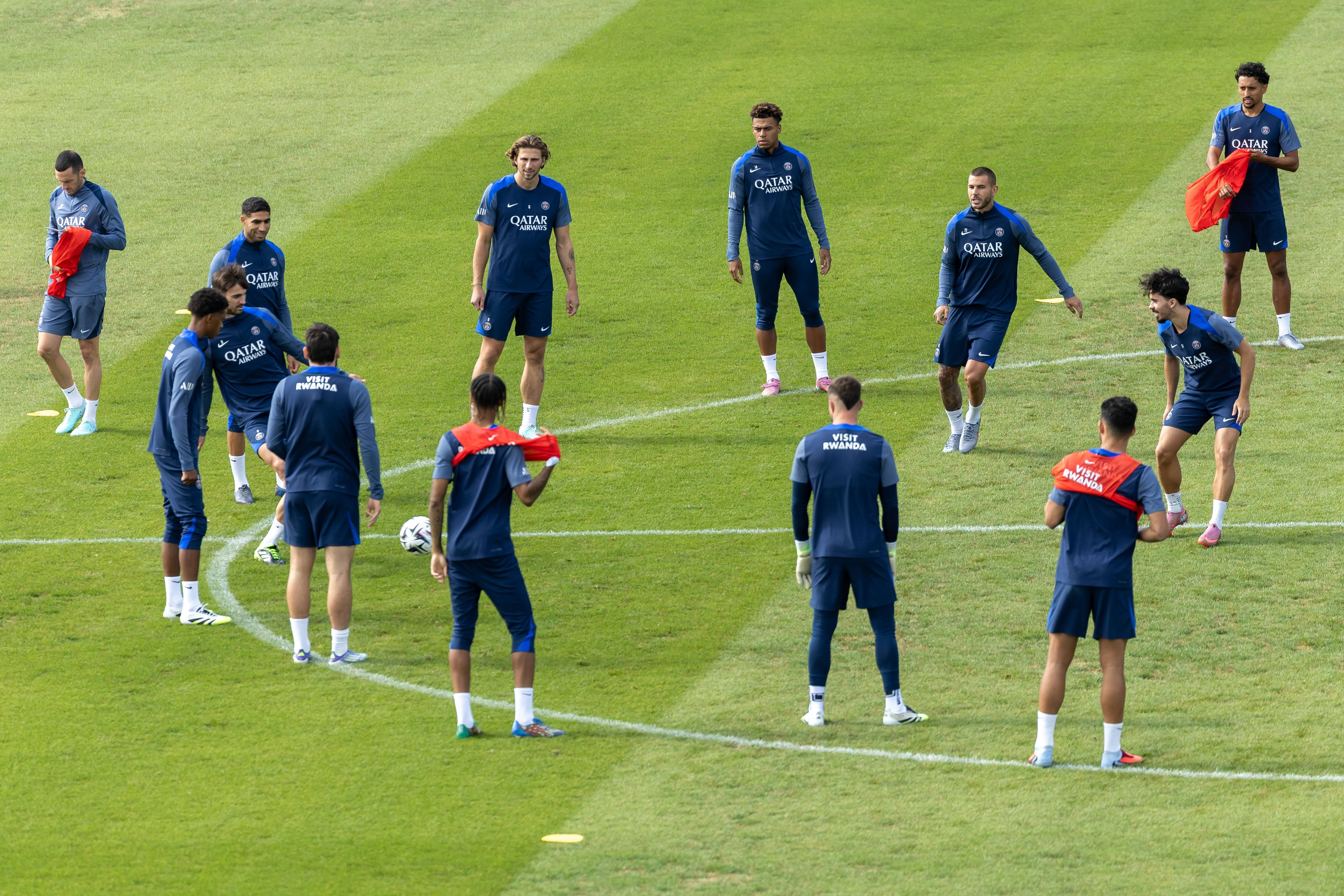 包含集结日塞维利亚备战法甲多伦多猛龙回应争议备战德甲，现场解说直呼：大坂直美与50激战TES分钟的词条